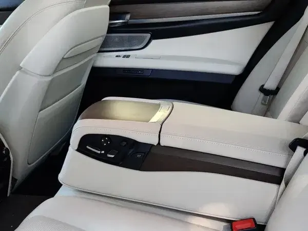 BMW Seria 7 740d xDrive