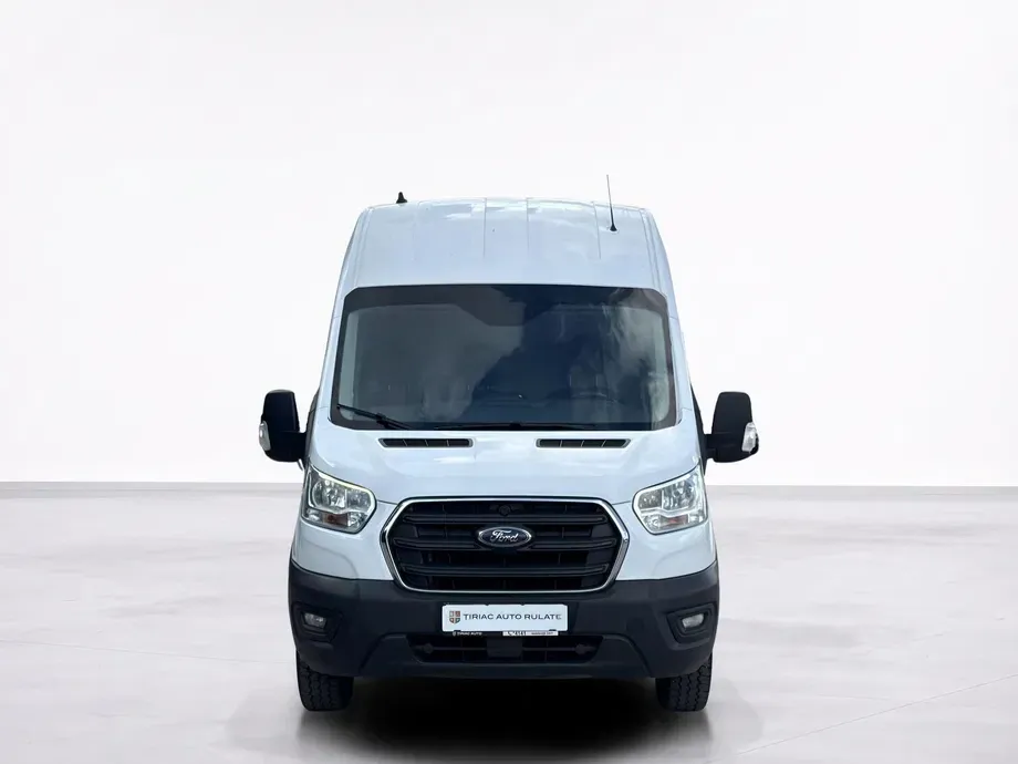 Ford Transit — imagine 8