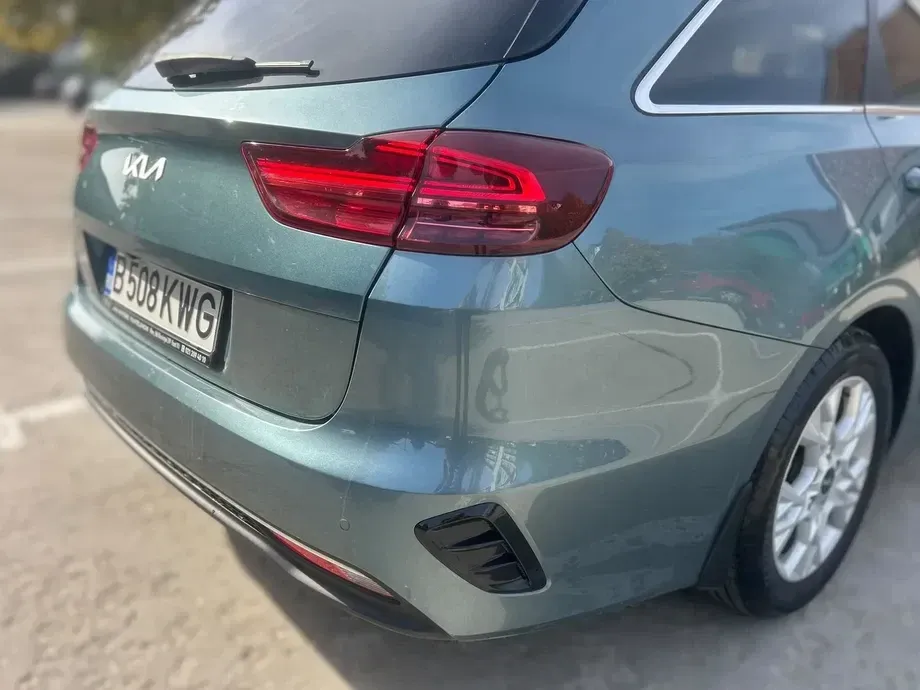 Kia Cee`d — imagine 10