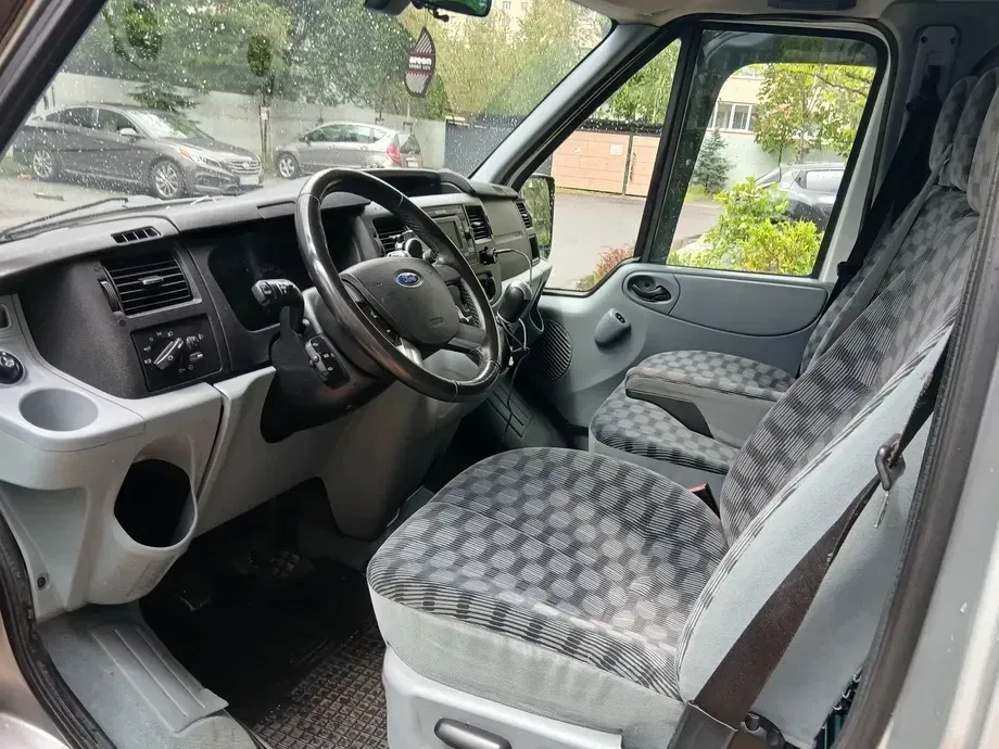 Ford Tourneo — imagine 7