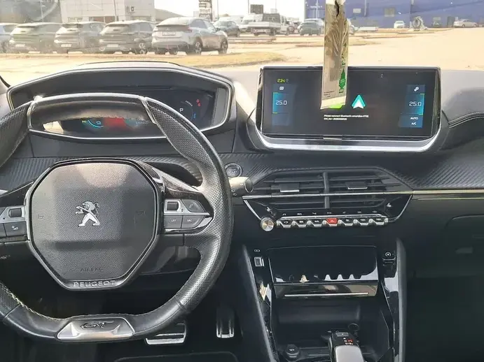 Peugeot 208 II