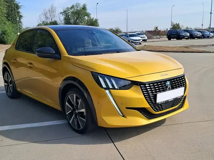 Peugeot 208 II