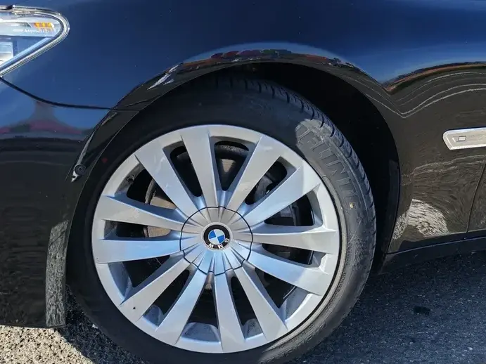 BMW Seria 7 F01/F02