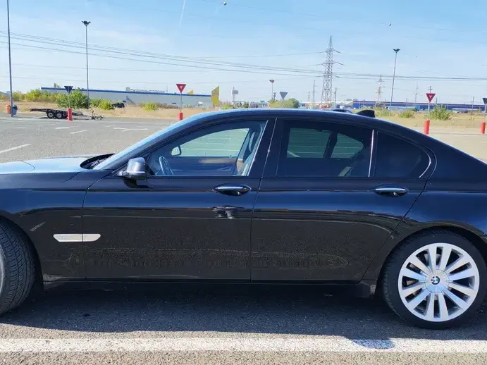 BMW Seria 7 F01/F02