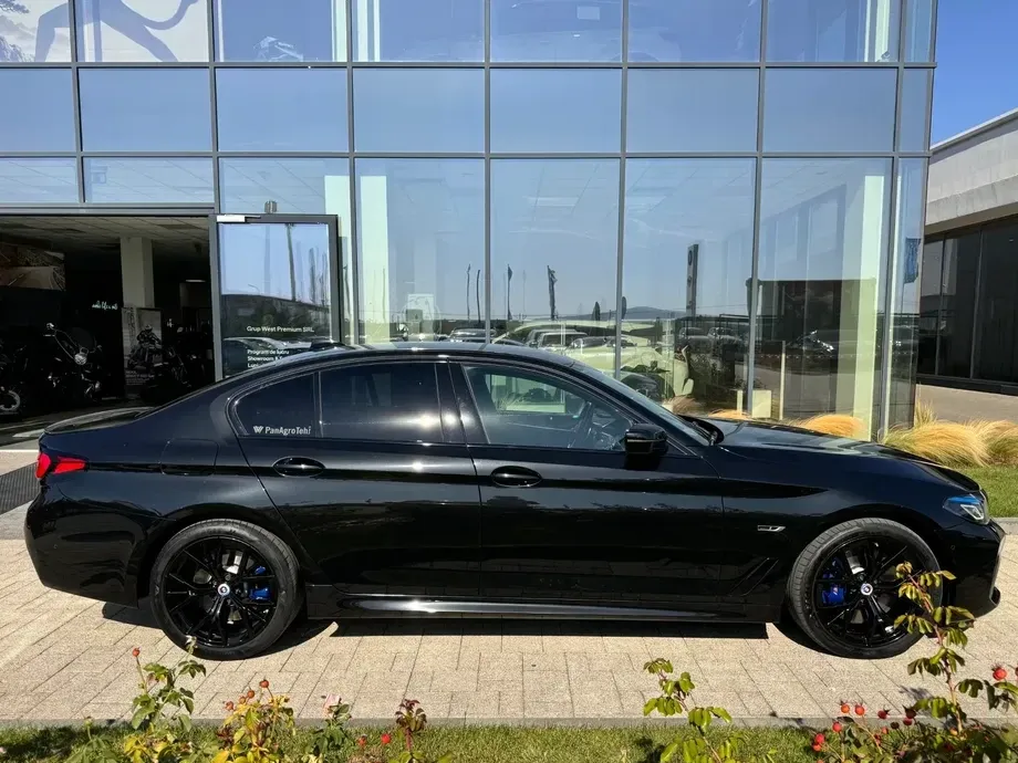 BMW Seria 5 G30/G31 545e xDrive AT PHEV — imagine 8