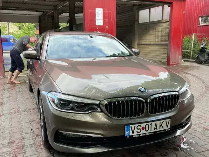 BMW Seria 5 G30/G31 [2017 - Prezent] 520d xDrive Aut. Luxury Line