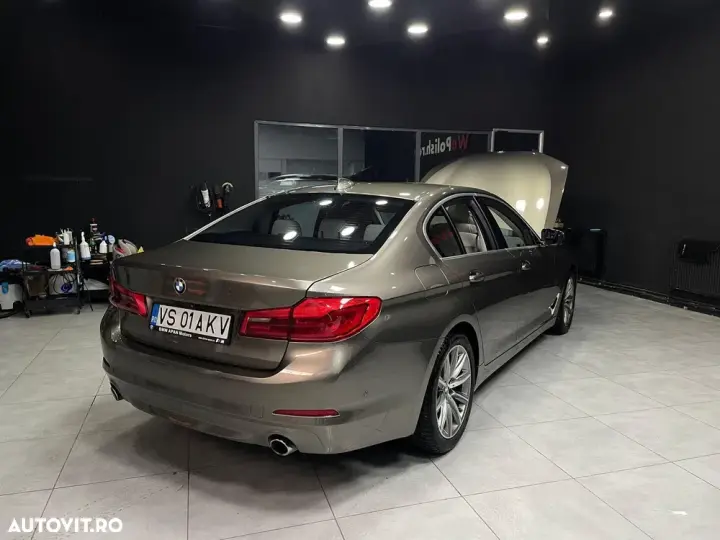 BMW Seria 5 G30/G31 [2017 - Prezent] 520d xDrive Aut. Luxury Line