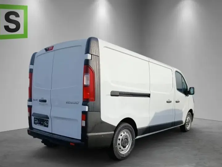 Renault TRAFIC 2026 150CP L2H1 dCi - DETARAT LA 2.49 T