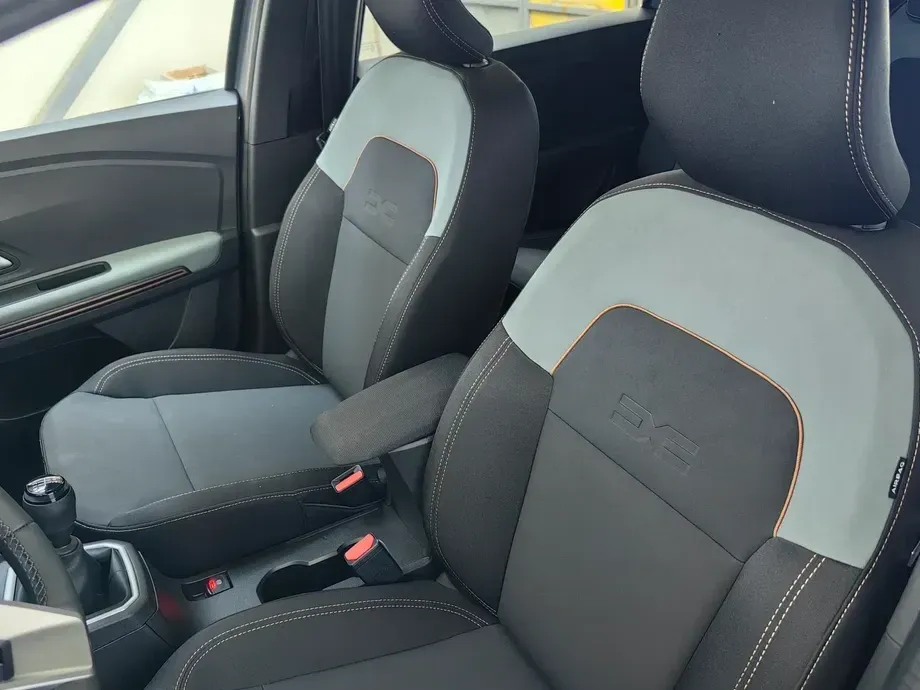 Dacia Jogger 7 locuri ECO-G 120 Extreme — imagine 9