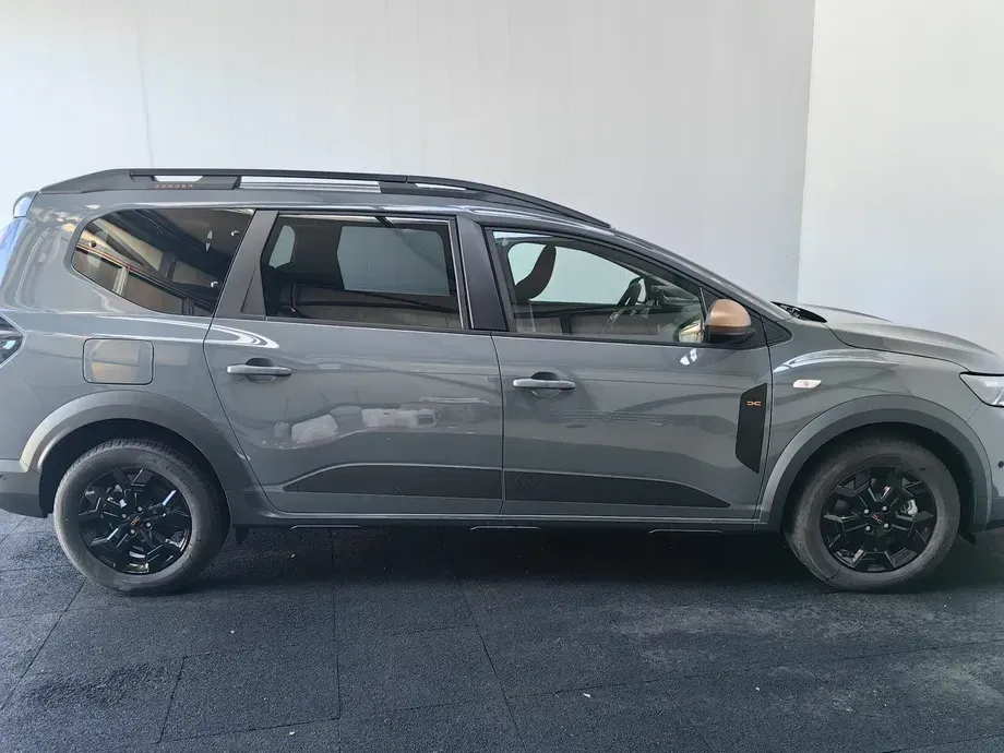 Dacia Jogger 7 locuri ECO-G 120 Extreme — imagine 4