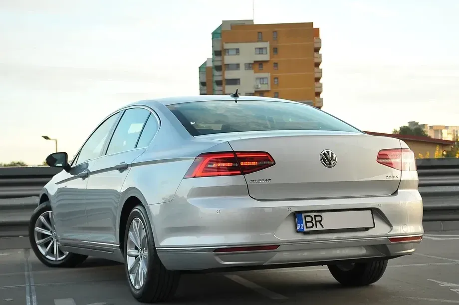 Volkswagen Passat B8 2.0 TDI DSG Highline — imagine 2