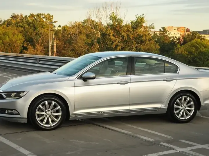 Volkswagen Passat B8 2.0 TDI DSG Highline