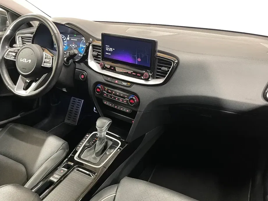 Kia Cee`d III 1.6 CRDi DCT7 Platinum — imagine 9