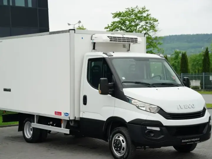Iveco DAILY 35-150 / FRIGIDER / THERMO KING / MANUAL / TWIN / 3 LOCURI /