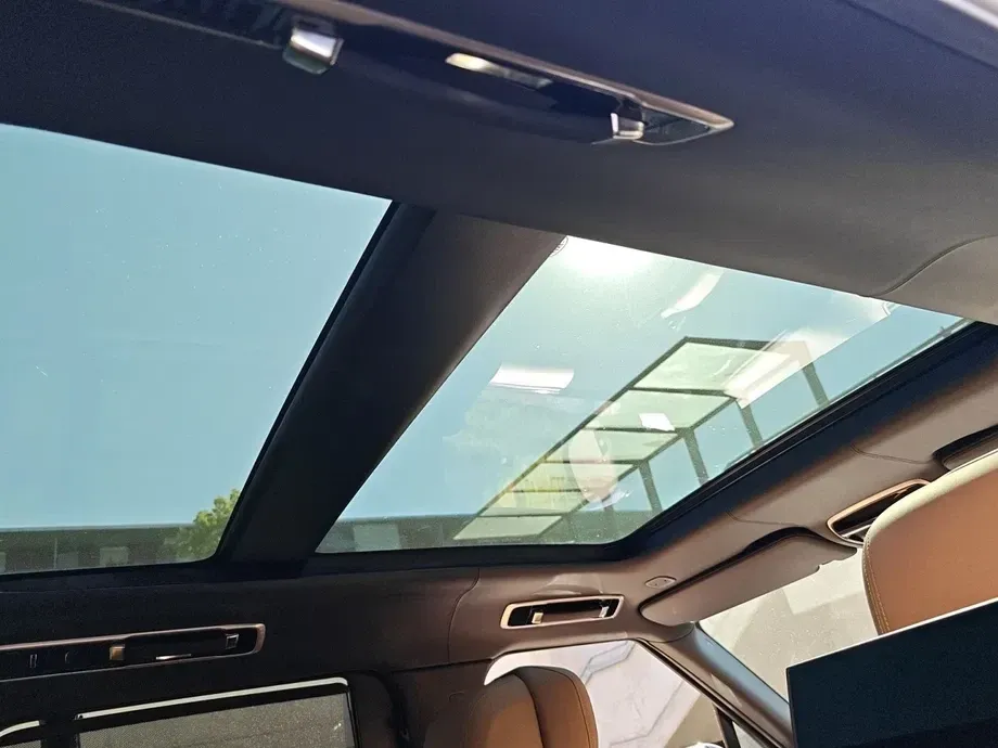 Land Rover Range Rover V 3.0 I6 D350 MHEV Autobiography — imagine 8
