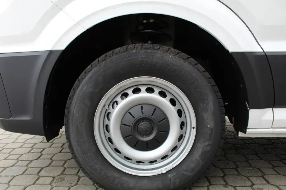 Volkswagen Crafter 3.5 Furgon L3H2 FWD 103kW, 2026 — imagine 9