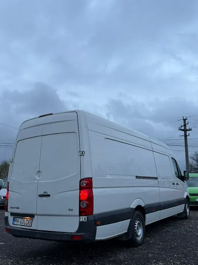 Volkswagen CRAFTER - VARIANTA LUNGA — imagine 8
