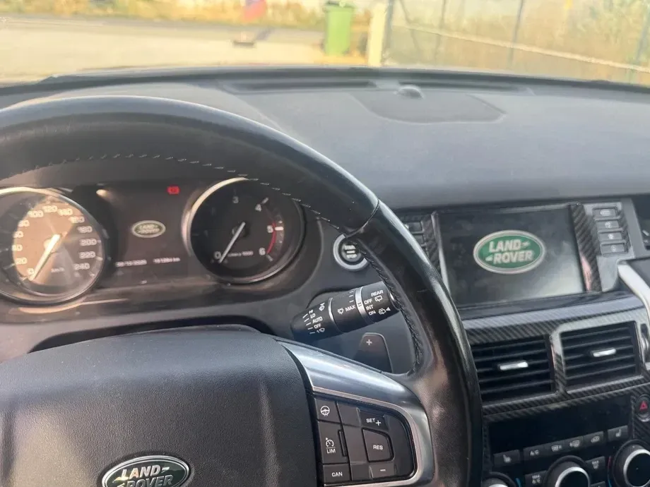 Land Rover Discovery Sport — imagine 5