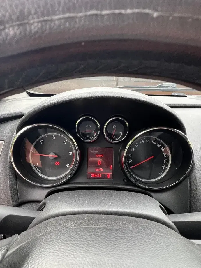 Opel Astra J 1.7 CDTI — imagine 5