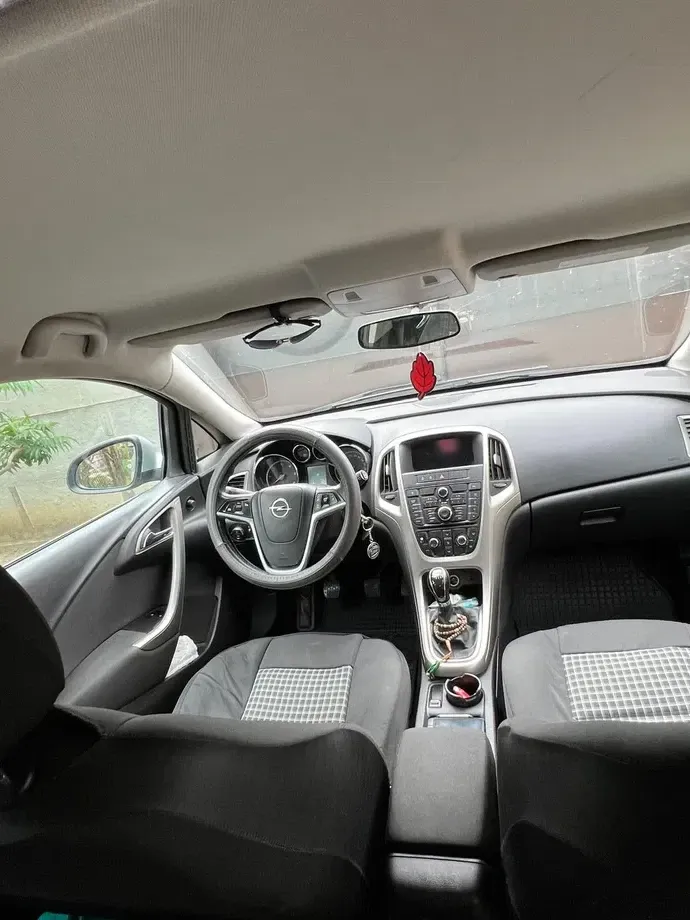 Opel Astra J 1.7 CDTI — imagine 7