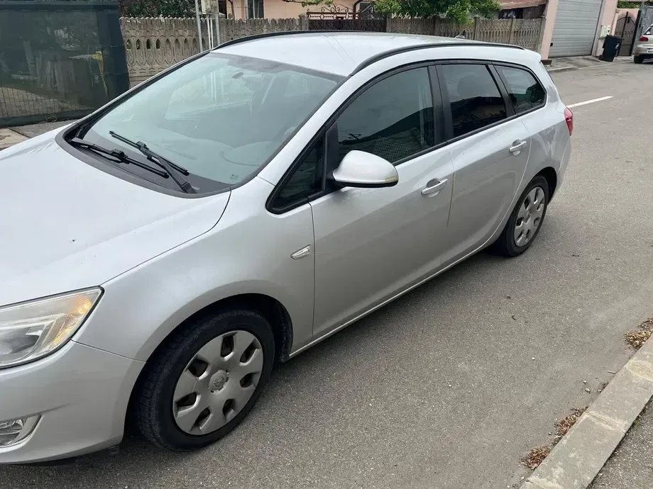 Opel Astra J 1.7 CDTI — imagine 8