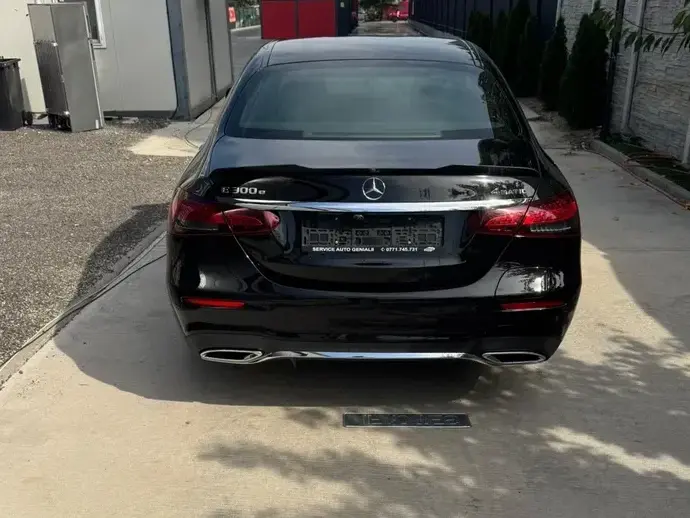 Mercedes-Benz E W213 300 Aut.