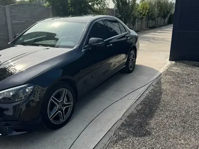 Mercedes-Benz E W213 300 Aut.