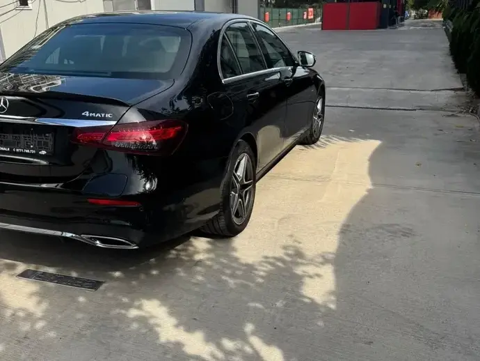 Mercedes-Benz E W213 300 Aut.