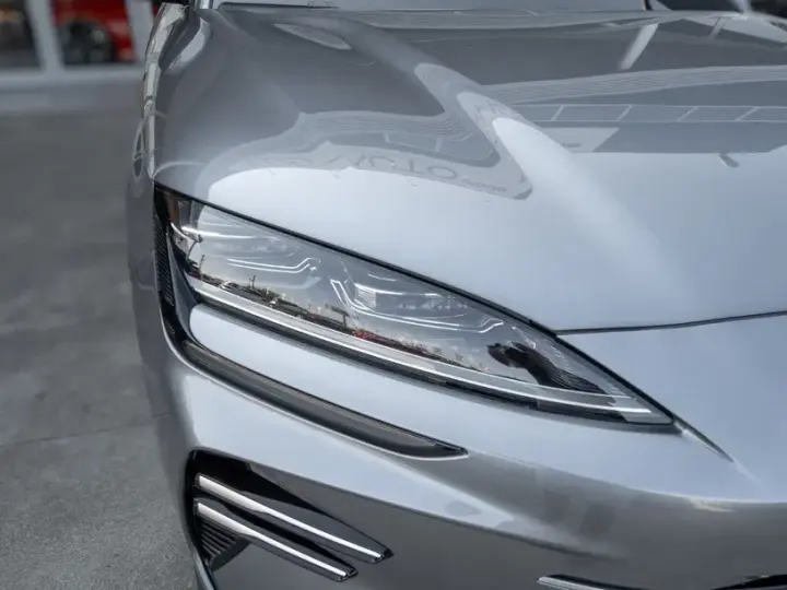 BYD Seal U DM-i PHEV Boost