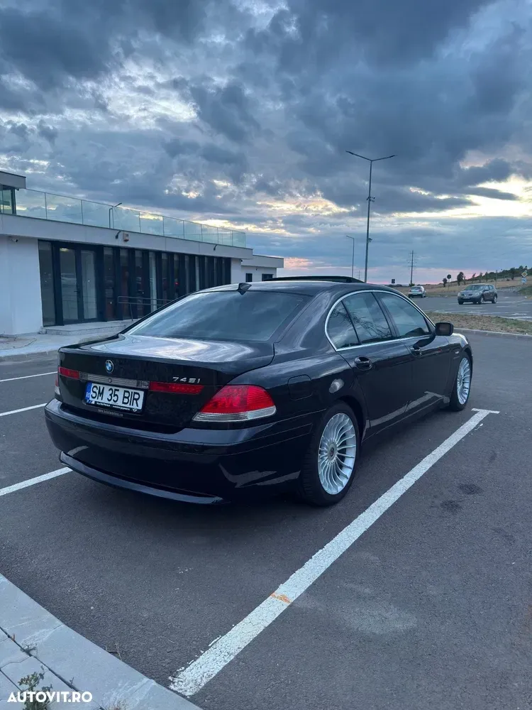 BMW Seria 7 E65/E66 [2001 - 2008] 745i A — imagine 4