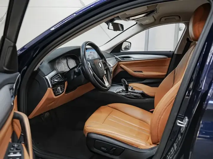 BMW Seria 5 G30/G31 530i xDrive AT MHEV