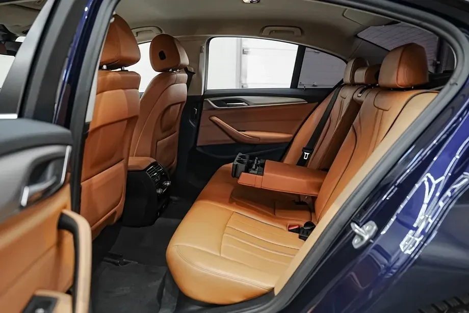 BMW Seria 5 G30/G31 530i xDrive AT MHEV — imagine 8