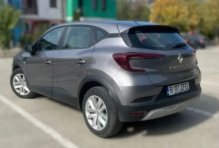 Renault Captur TCe 90 Equilibre — imagine 4