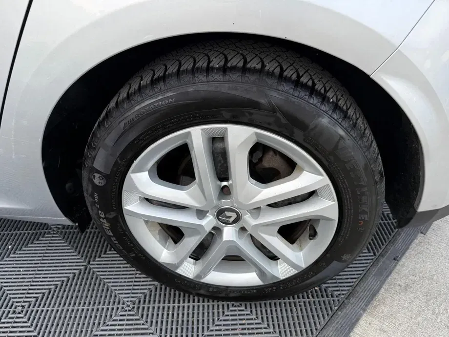 Renault Mégane IV Sce Business — imagine 10
