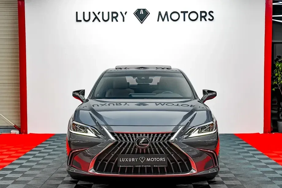 Lexus ES VII 300h 2.5 TNGA HV 25H- 4X2 CVT Luxury — imagine 3