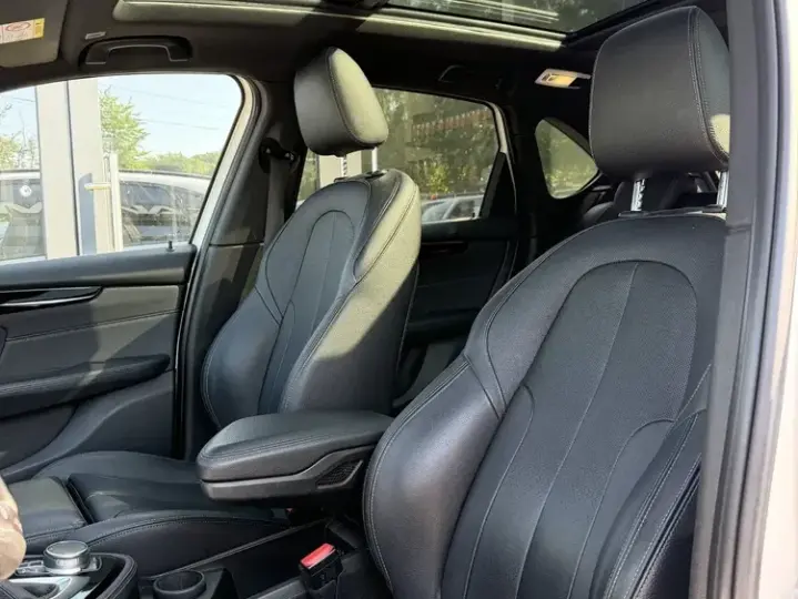 BMW Seria 2 220d Aut. M Sport