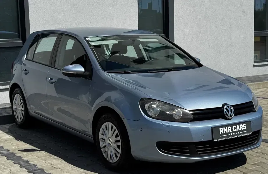 Volkswagen Golf 1.6 BlueTDI Comfortline — imagine 2