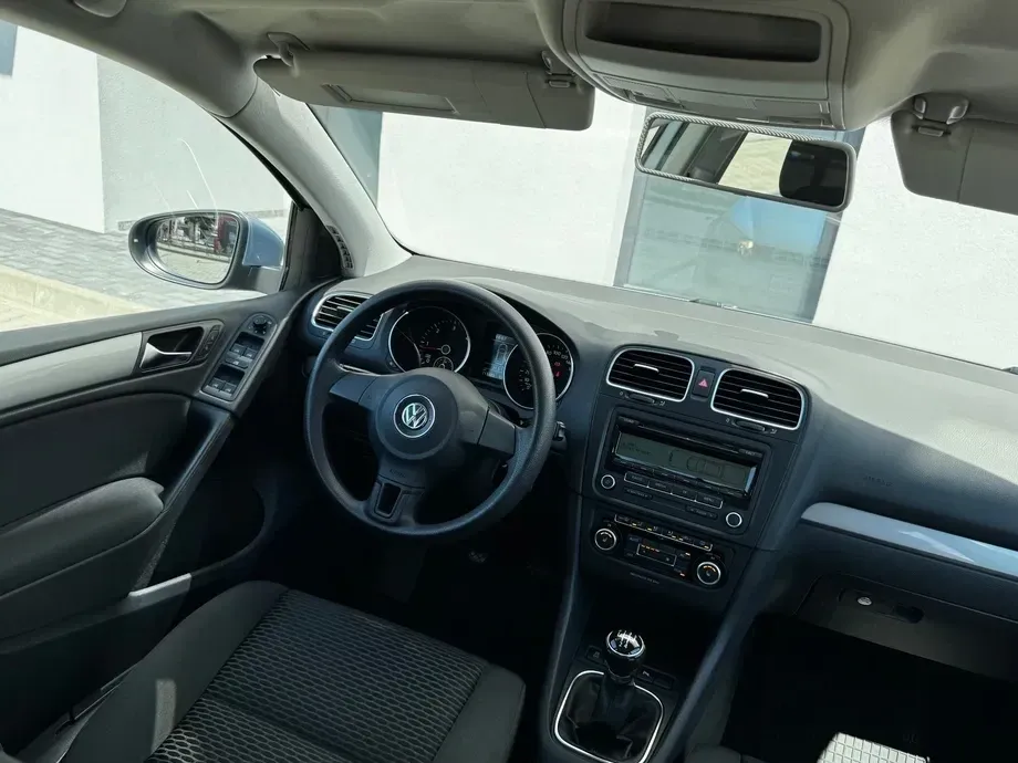 Volkswagen Golf 1.6 BlueTDI Comfortline — imagine 9