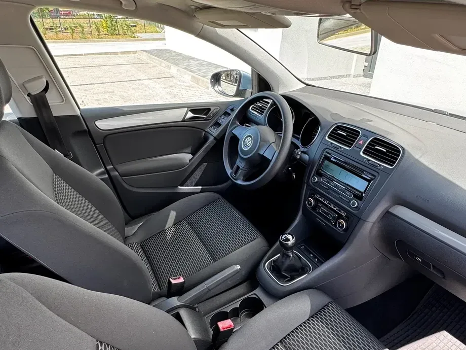 Volkswagen Golf 1.6 BlueTDI Comfortline — imagine 10
