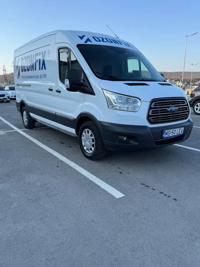 Ford Transit — imagine 3
