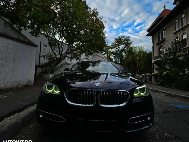 BMW Seria 5 F10/F11/F07 [2010 - 2017] 520d xDrive AT
