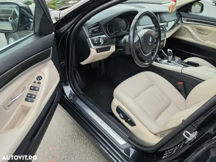 BMW Seria 5 F10/F11/F07 [2010 - 2017] 520d xDrive AT