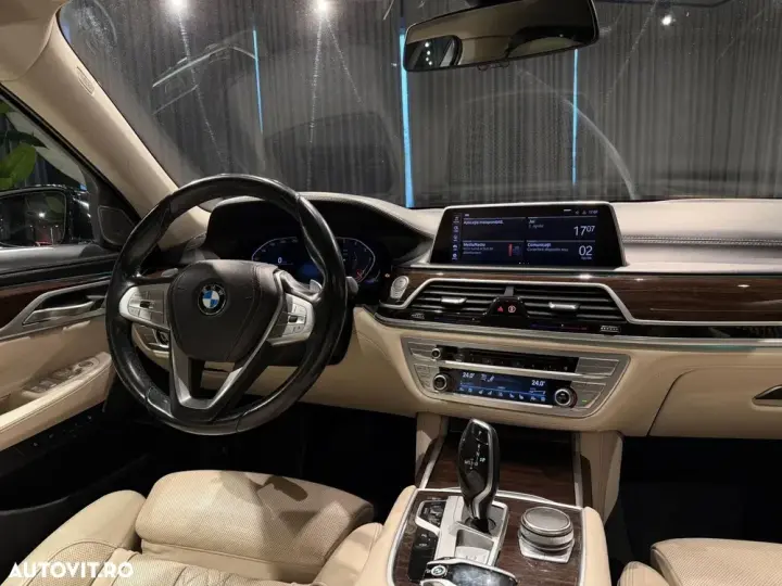 BMW Seria 7