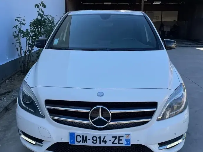 Mercedes-Benz EQB