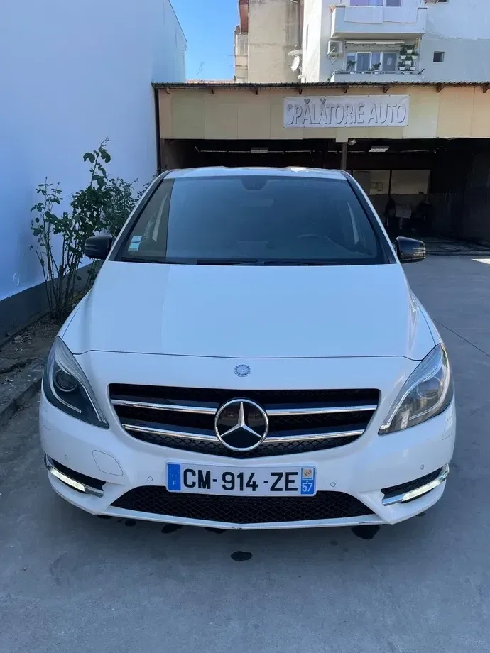 Mercedes-Benz EQB — imagine 3