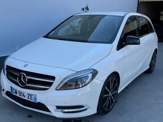 Mercedes-Benz EQB