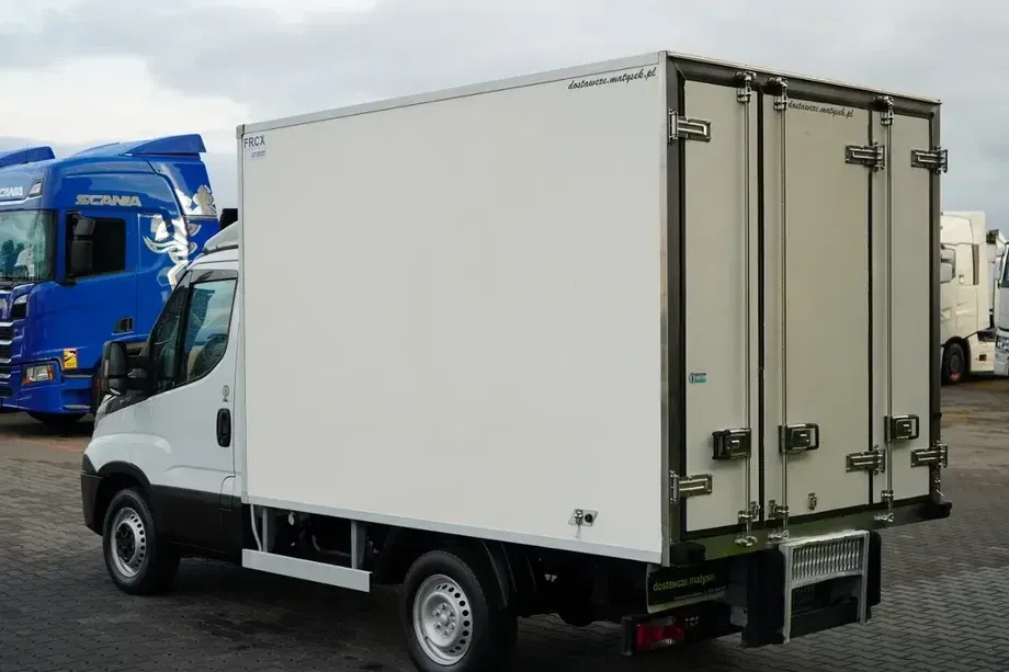 Iveco DAILY 35-130 / FRIGIDAR / CAMION TRANSPORT XARIOS 200 UNITĂȚI / IMPORTAT — imagine 5