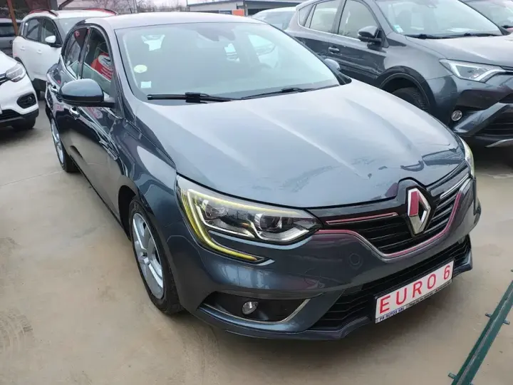 Renault Mégane IV BLUE dCi 115 BUSINESS EDITION