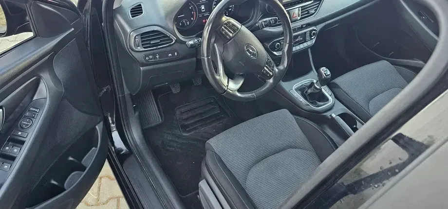 Hyundai i30 — imagine 8
