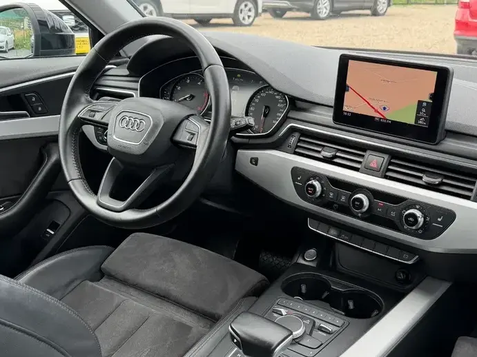 Audi A4 Limuzina B9 2.0 TDI DPF clean multitronic S line Sportpaket